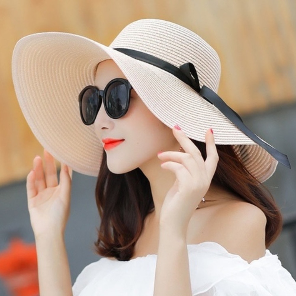 Bohemia wide brim straw floppy hat NWT